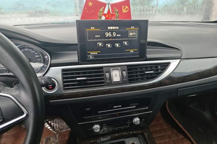 Used Zotye Z700 2016 1.8T Manual Luxury Model
