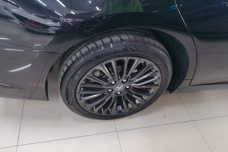 Used Toyota Avalon 2019 2.0L XLE Premium Edition China VI