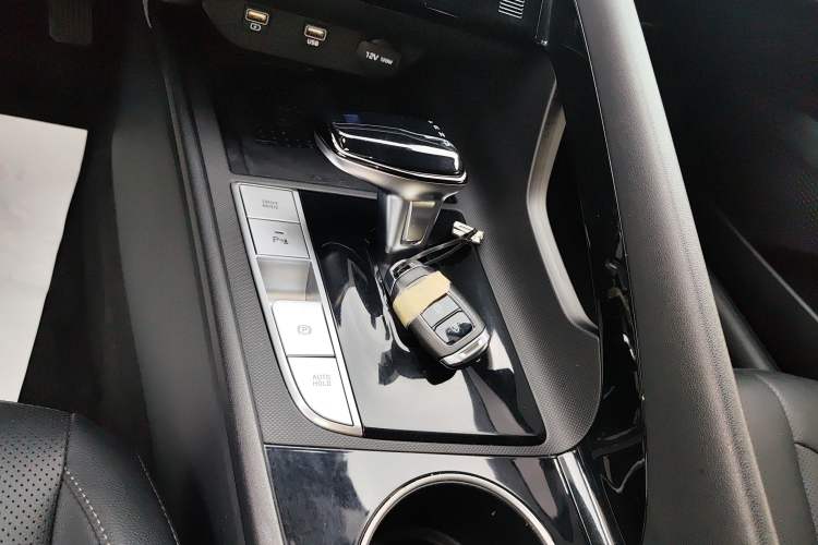 Used Hyundai Elantra 2021 1.5L CVT TOP Flagship Edition Gear Lever