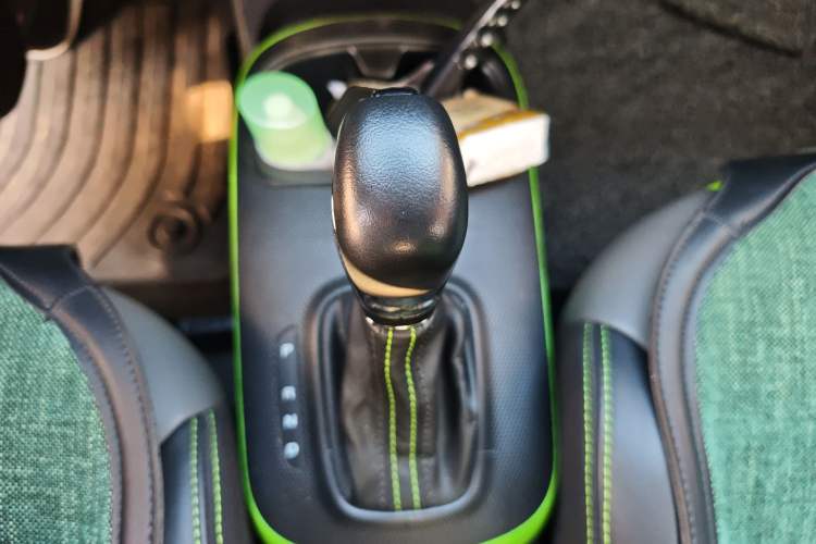 Used Roewe Clever 2021 302 km New Four-Seater Super-Efficient Version
