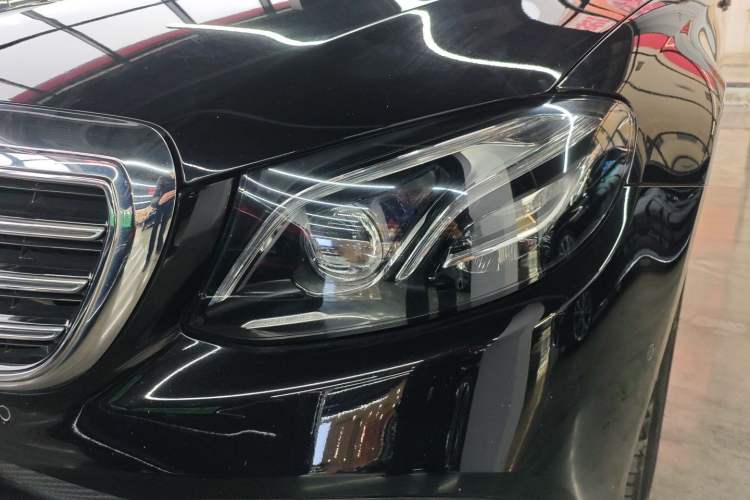 Used Mercedes-Benz E-Class 2018 Facelift E 300 L Luxury Edition
