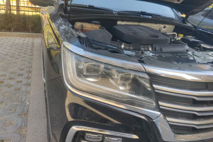 Used Roewe RX8 2018 30T Smart Connectivity All-Wheel Drive Supreme Edition Right Front Headlight