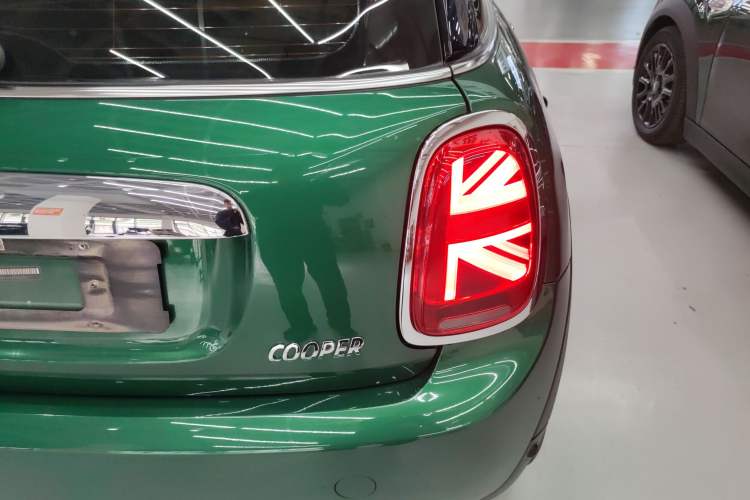 Used MINI 2020 1.5T COOPER Artist