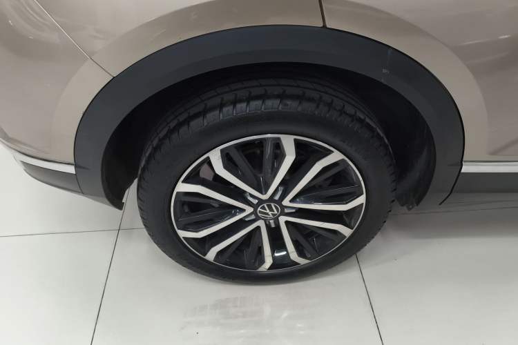 Used Volkswagen T-ROC 2021 280TSI DSG Two-Wheel Drive Comfort Connect Edition