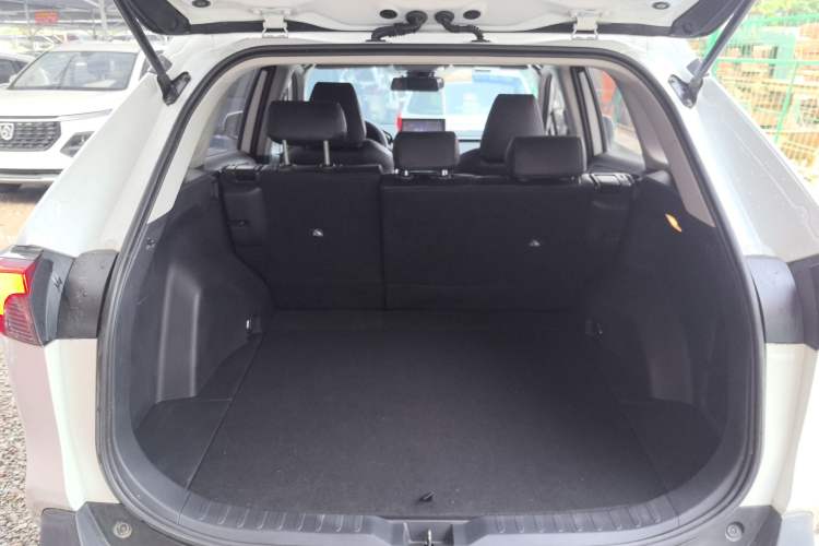 Used Toyota RAV4 2021 2.0L CVT Two-Wheel Drive Fashion Edition