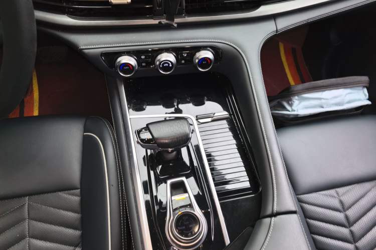 Used Changan CS95 2023 2.0T All-Wheel Drive Premium PLUS