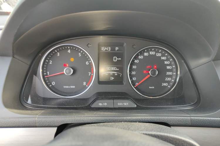 Used Volkswagen Lavida 2013 Restyled Classic 1.6L Automatic Comfort Edition Instrument Cluster