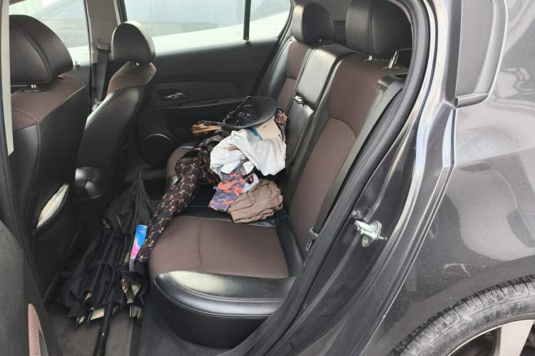 Used Chevrolet Cruze 2013 Hatchback 1.6L Automatic Luxury Model