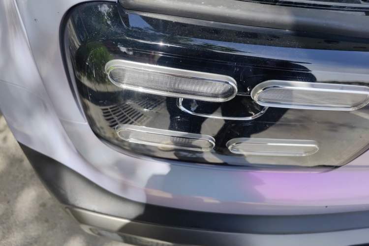 Used Baojun Spark EUV 2025 Smart Luxury Edition 5 Seats Right Front Headlight