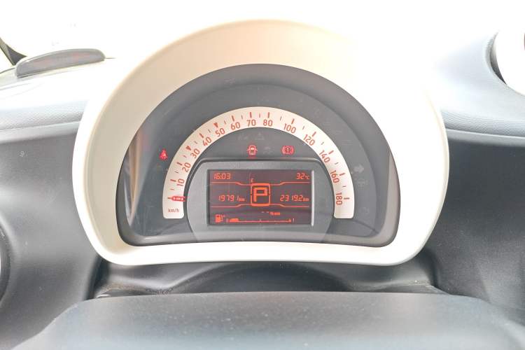 Used smart fortwo 2018 1.0L 52kW Hardtop Dynamic Version China V