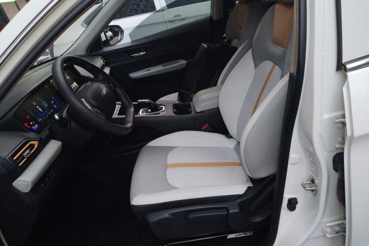 Used Dongfeng Aeolus E70 2023 Revised PRO Smart Drive Version
