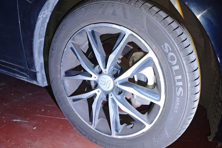 Used BYD Song MAX 2017 1.5T Automatic Smart Connect Elite 7-Seater
