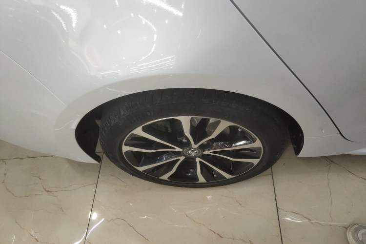 Used Toyota Levin 2021 185T CVT Sport Edition Right Rear Wheel Hub