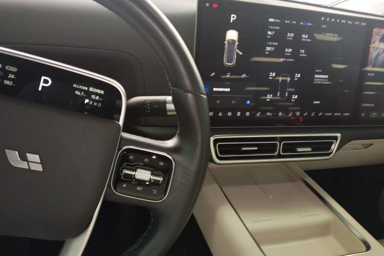 Used Li Auto L9 2022 Max model
