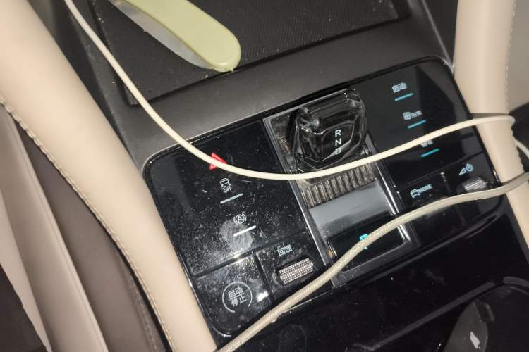 Used BYD Song PLUS New Energy 2025 EV 520km Luxury Version Gear Lever