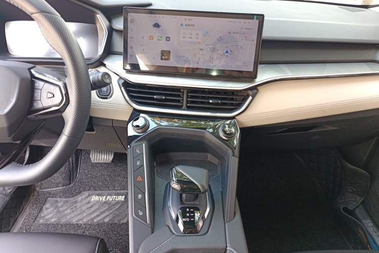 Used Lynk & Co 06 2023 Remix 1.5T Shero