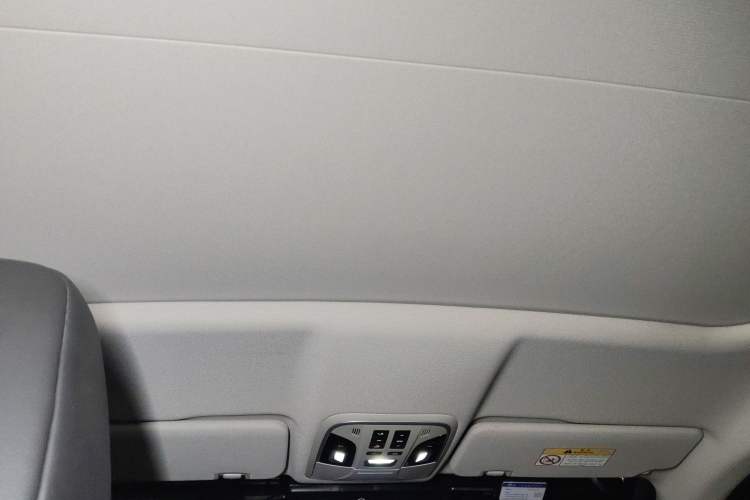 Used Wey VV5 2019 1.5T Two-Wheel Drive Smart Pioneer
