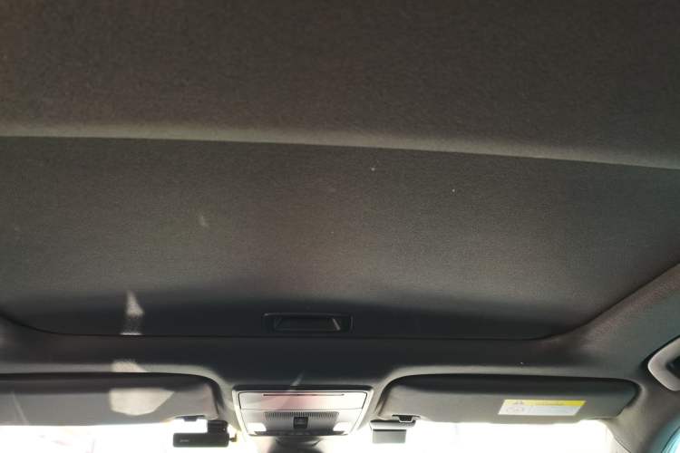 Used Honda Civic 2022 240TURBO CVT Dynamic Edition Headliner