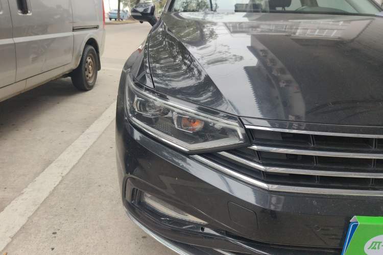 Used Volkswagen Magotan 2020 330TSI DSG Leading Model
