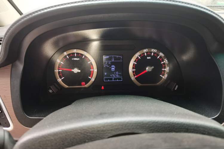 Used FORTHING Lingzhi 2020 M5L 2.0L Luxury 7-Seater