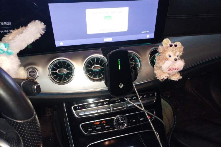 Used Mercedes-Benz E-Class 2020 E 260 Coupe Audio And AC Panel