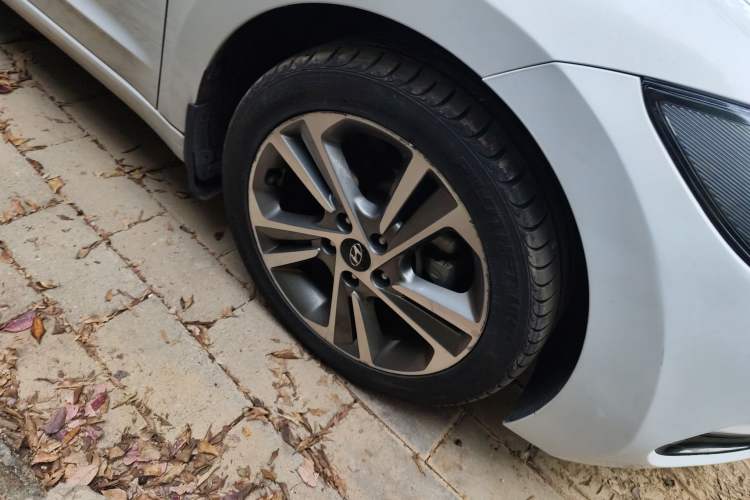 Used Hyundai Elantra (6th Generation / Lingdong) 2016 1.6L Automatic ZhiXuan – Elite Version