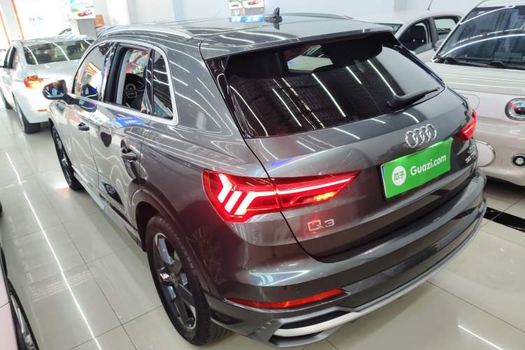 Used Audi Q3 2022 35 TFSI Fashion Dynamic Model