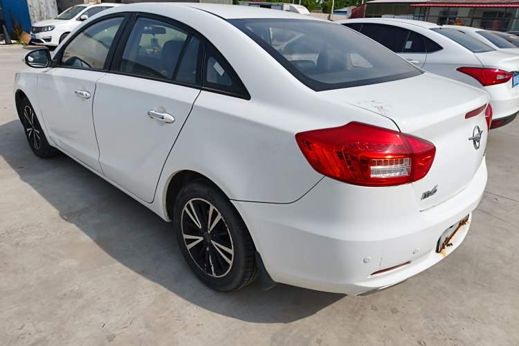 Used Haima M6 2017 1.6L Manual Comfort Model Exterior 2