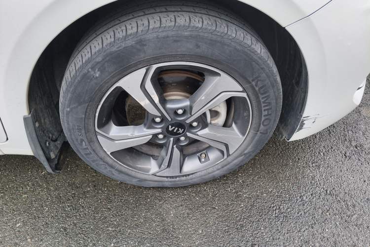 Used Kia K3 2019 1.5L CVT Smart Connectivity Version Right Front Wheel Hub