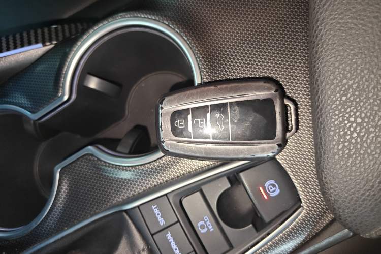 Used Toyota Camry 2023 2.0S Knight Edition