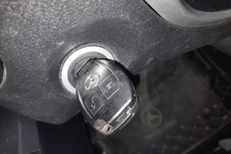 Used Mercedes-Benz Vito 2020 2.0T Elite Version 7 Seats