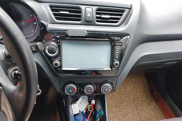 Used Kia K2 2015 Sedan 1.4L MT GLS