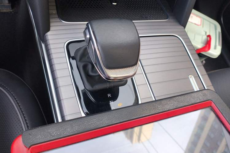 Used Hongqi HS7 PHEV 2024 2.0T PHEV Four-Wheel Drive Flagship Edition 7 Seats
