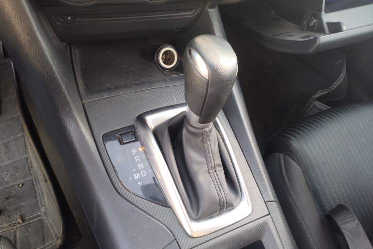Used Mazda 3 Axela 2016 Sedan 1.5L Automatic Comfort Model Gear Lever