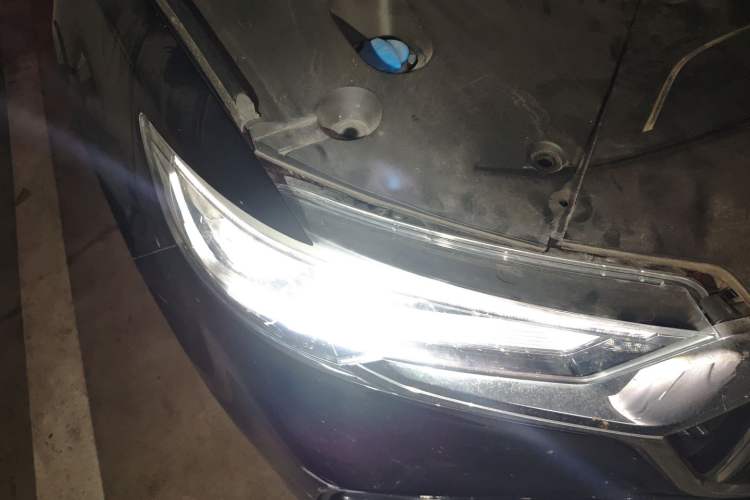 Used Hongqi HS5 2022 Revised Version 2.0T Smart Connect Flagship Edition
