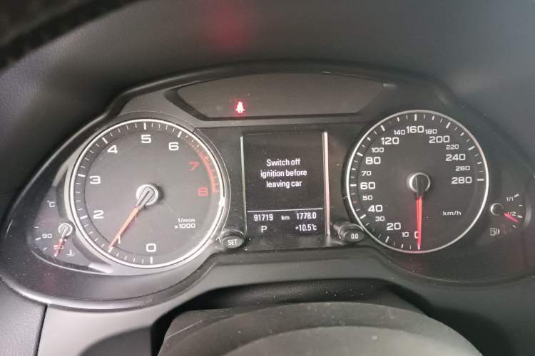 Used Audi Q5 2017 40 TFSI Comfort Model