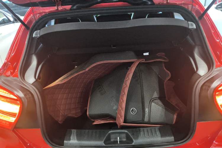 Used Mercedes-Benz A-Class 2015 A 180 Trunk