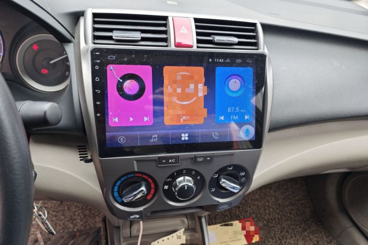 Used Honda City Classic 2012 1.5L manual Elite Edition Audio And AC Panel