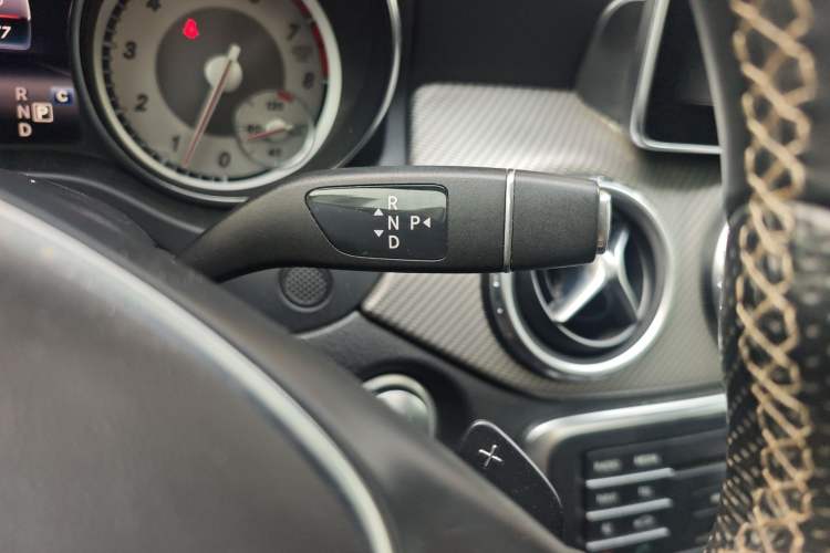 Used Mercedes-Benz GLA 2016 GLA 200 Sport Edition Gear Lever