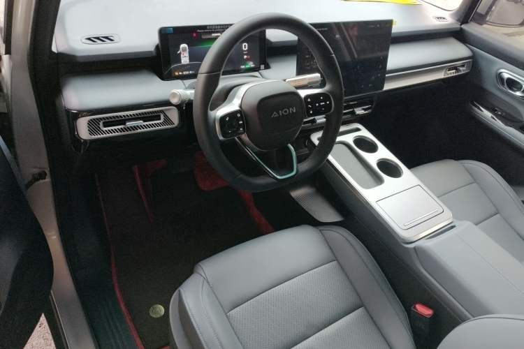 Used AION Y 2023 Younger Star Edition
