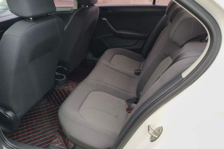 Used Volkswagen Santana 2016 1.6L Manual Fashion Edition Left Rear Seat