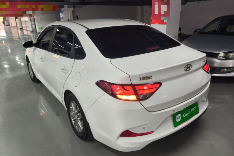 Used Hyundai Celesta 2017 1.6L Automatic Enjoyment Version GLS