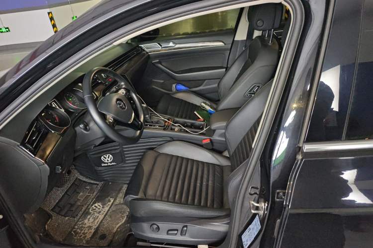 Used Volkswagen Magotan 2018 Facelift 330TSI DSG Luxury Model
