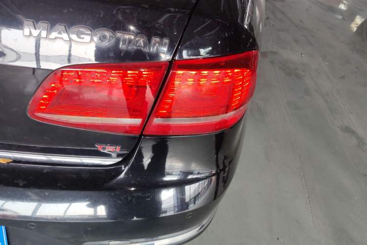 Used Volkswagen Magotan 2013 2.0 TSI Luxury Model