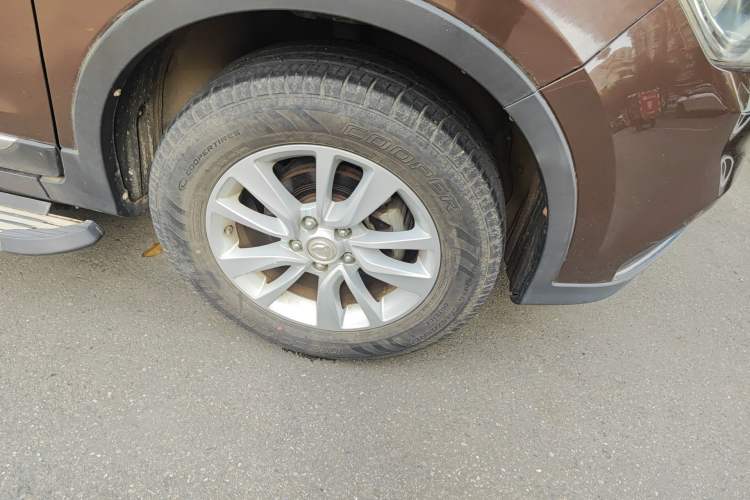 Used HYOSOW S6 2017 1.5T Manual Leading Model Right Front Wheel Hub