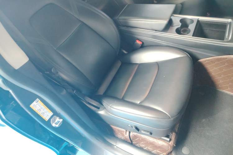 Used Tesla Model Y 2021 Long-Range All-Wheel-Drive Version