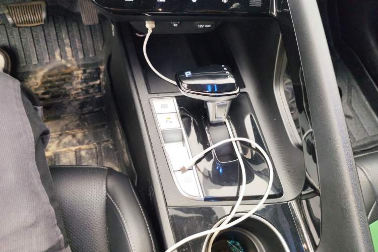 Used Hyundai Elantra 2022 1.5L CVT GLX Elite Edition Gear Lever