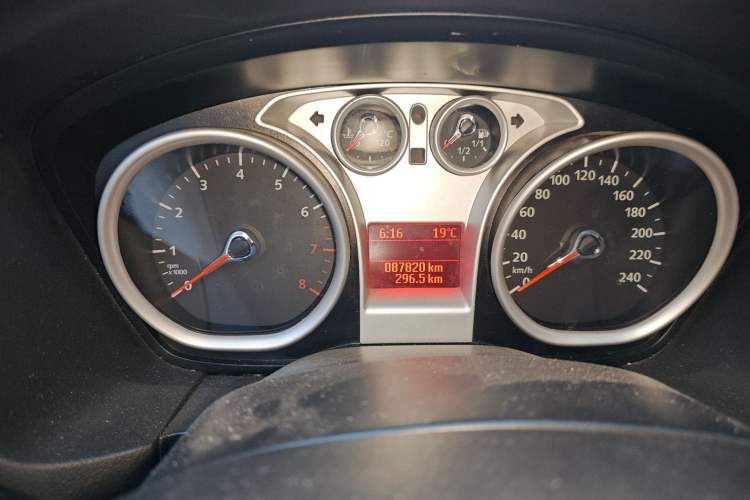 Used Ford Focus 2013 Hatchback Classic 1.8L Automatic Base Model Odometer Close Up