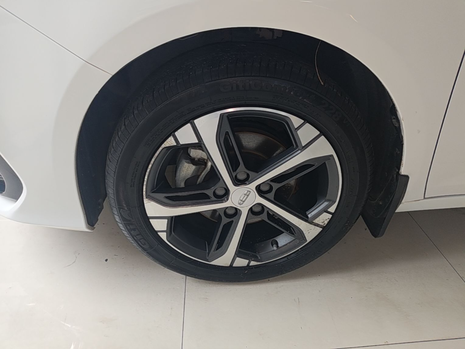 Geely Auto Emgrand L 2022 1.4T CVT Flagship Edition — снимка 10