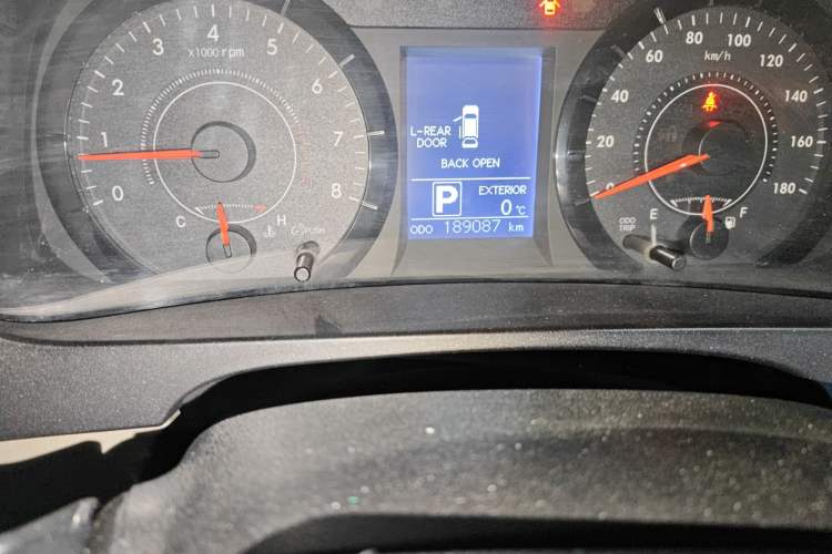 Used Toyota SIENNA 2015 3.5L Two-Wheel Drive LE